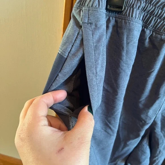 Men's XL Grey Active Shorts - Picture 2 of 7